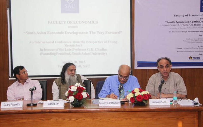 Debapriya Bhattacharya (CPD – Bangladesh), Ganga Tilakaratna and Bilesha Weeraratne (IPS – Sri Lanka) join “South Asian Economic Development: The Way Forward” at New Delhi